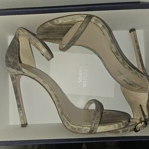 Stuart Weitzman Moonshine Gecko Nudist Heel.